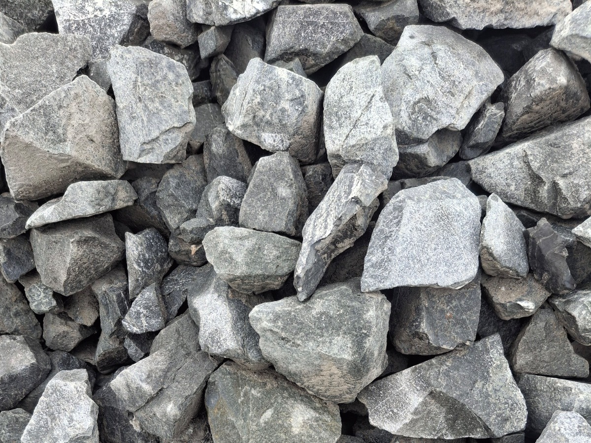 Ballast/Drainage Metal/Garden Stone 60-90mm - Quality Landscaping Supplies Levin